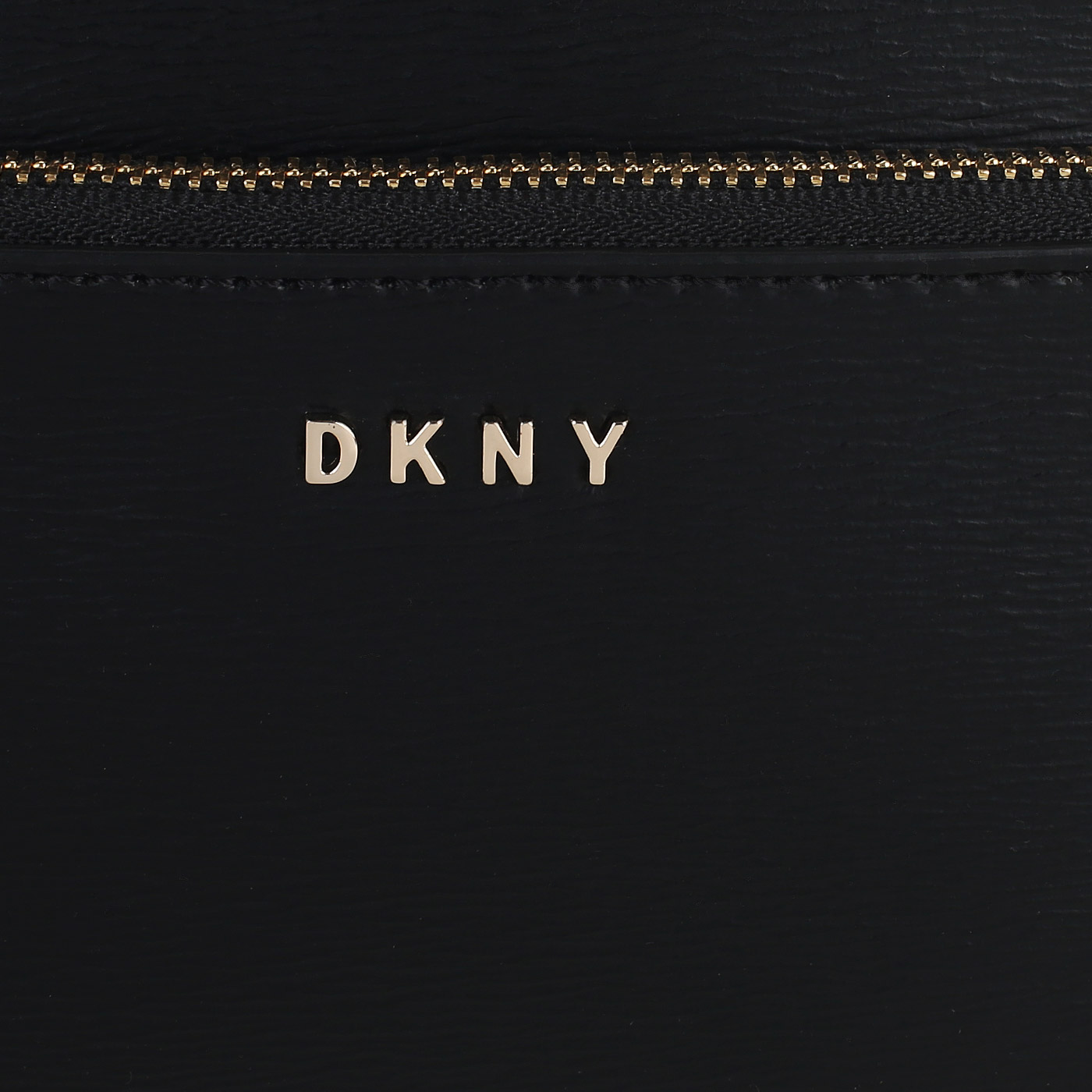 Сумка кросс-боди DKNY Bryant