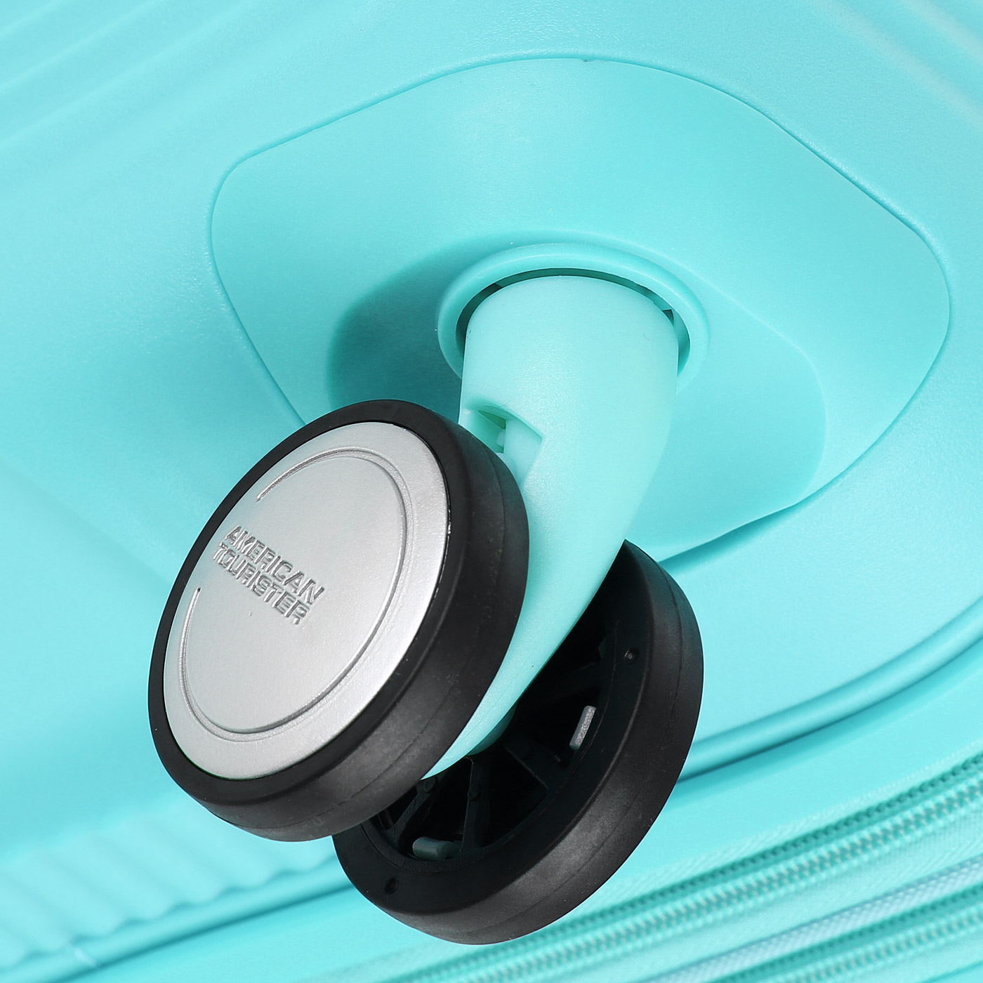 Чемодан American Tourister Soundbox