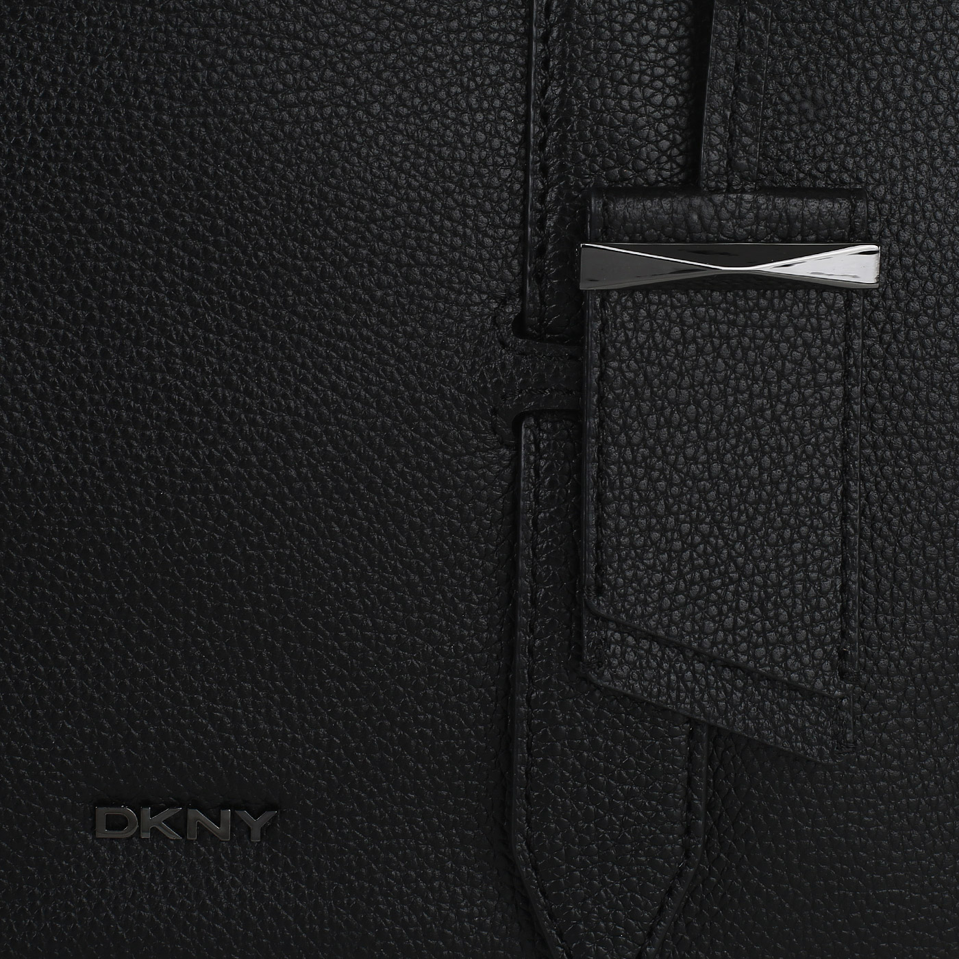 Кожаная сумка DKNY Bailey