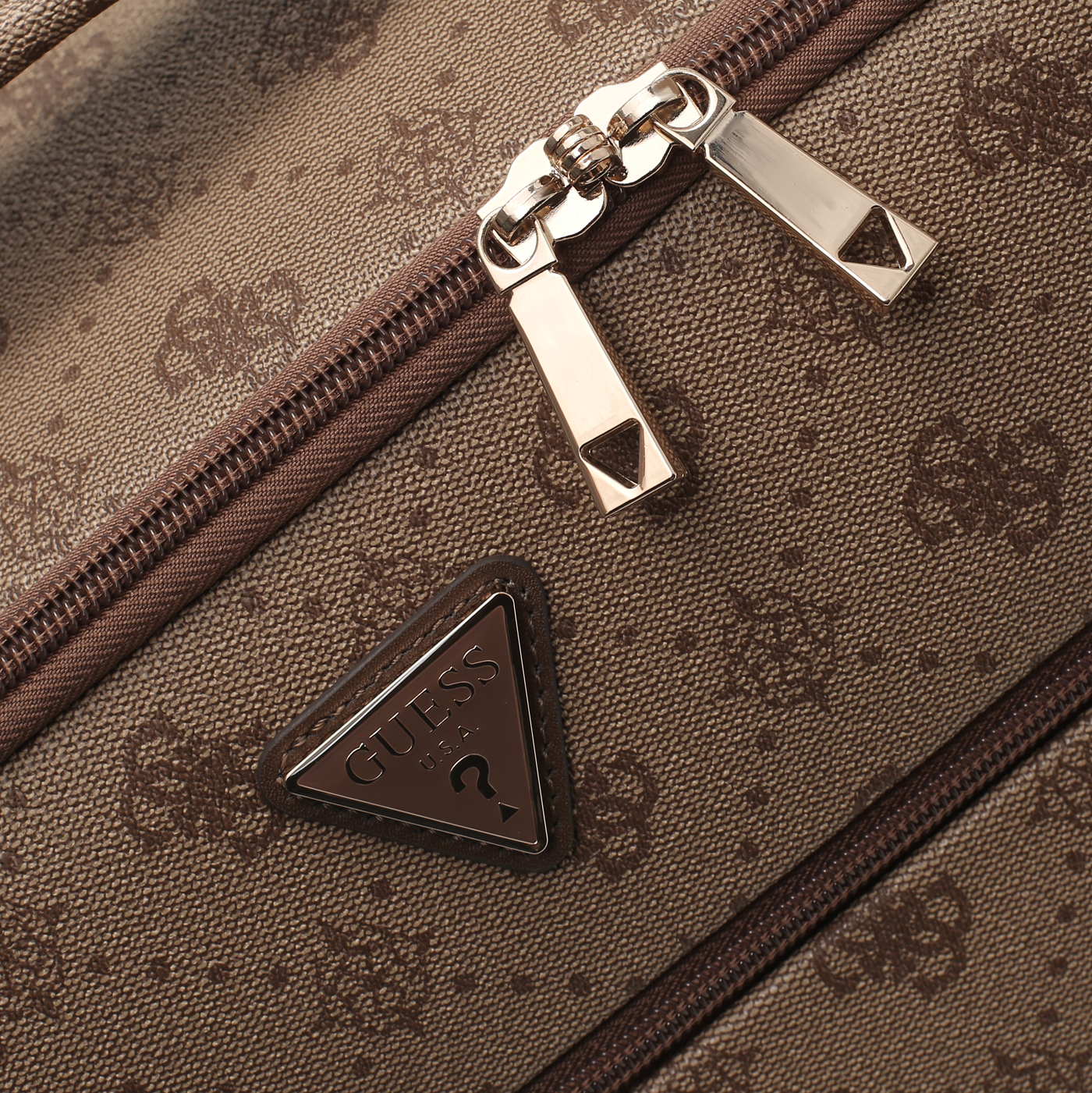 Чемодан маленький S из полиурeтана Guess Silia