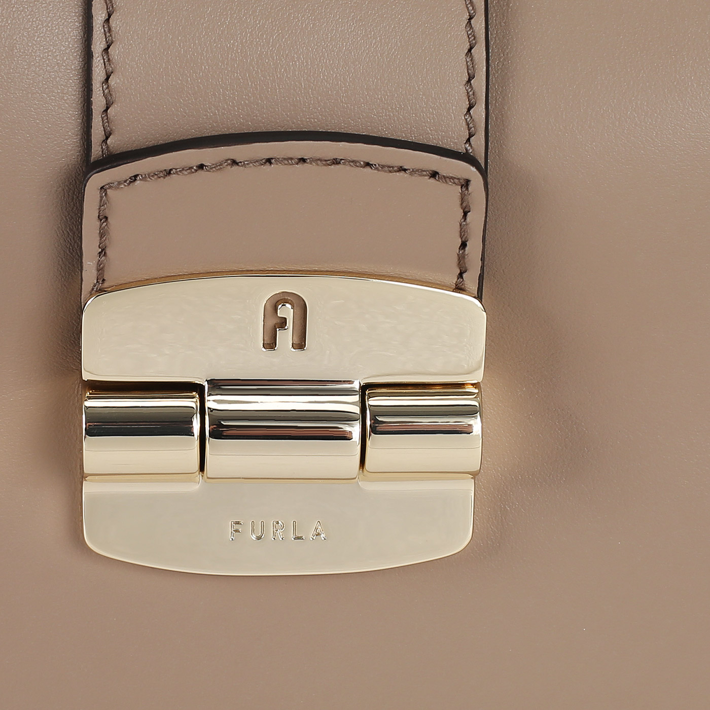 Кожаная сумка Furla Club