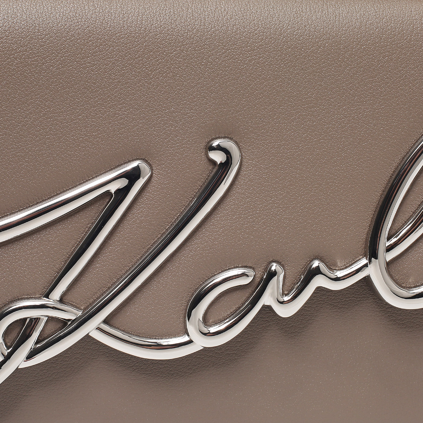 Кожаная сумка Karl Lagerfeld Signature