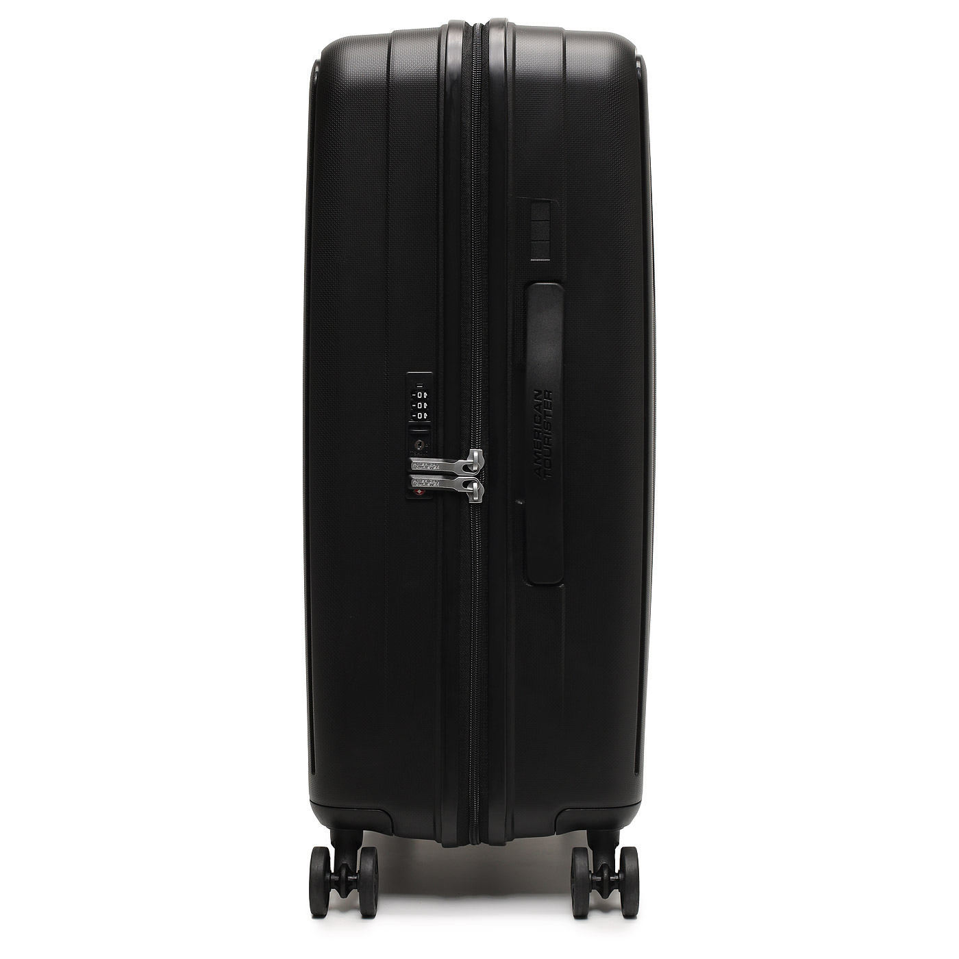 Чемодан средний M из полипропилена American Tourister Rejoy
