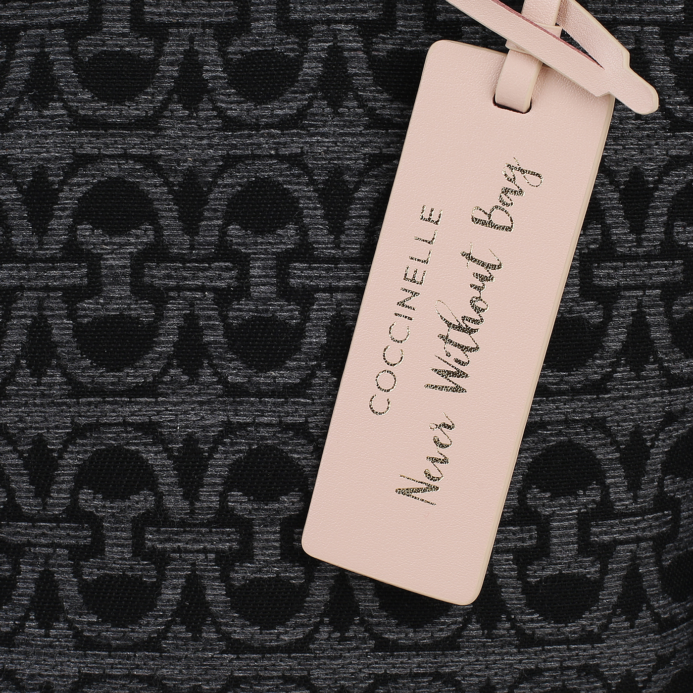 Текстильная сумка Coccinelle Never without B.monogram