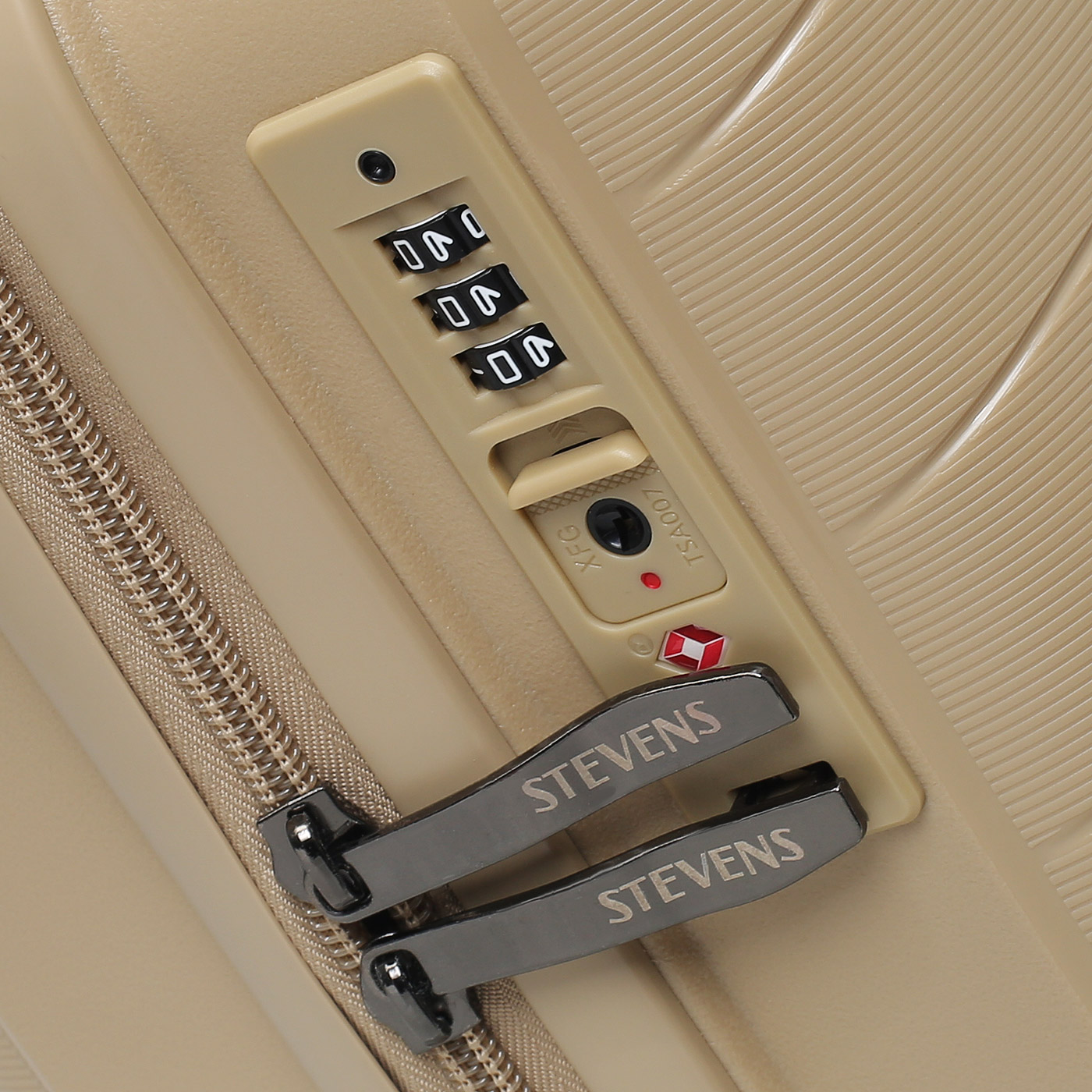 Чемодан для ручной клади из полипропилена Stevens Chrome